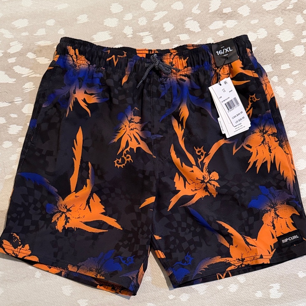 NWT RIPCURL SWIM TRUNKS BOYS XL‎
